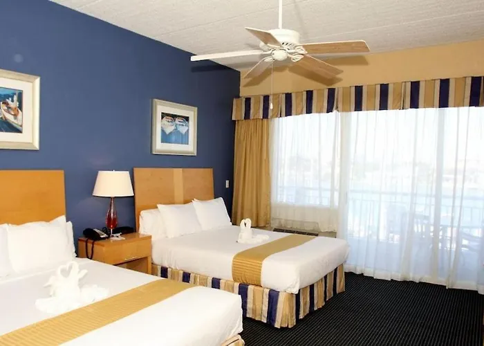 Chart House Suites And Marina