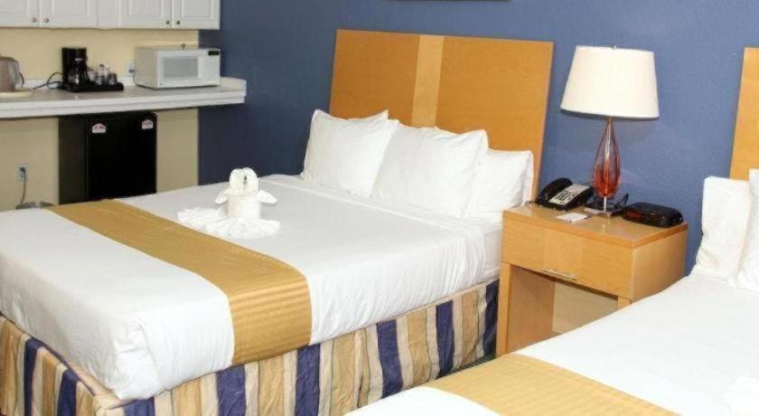 Chart House And Marina Motel 3*